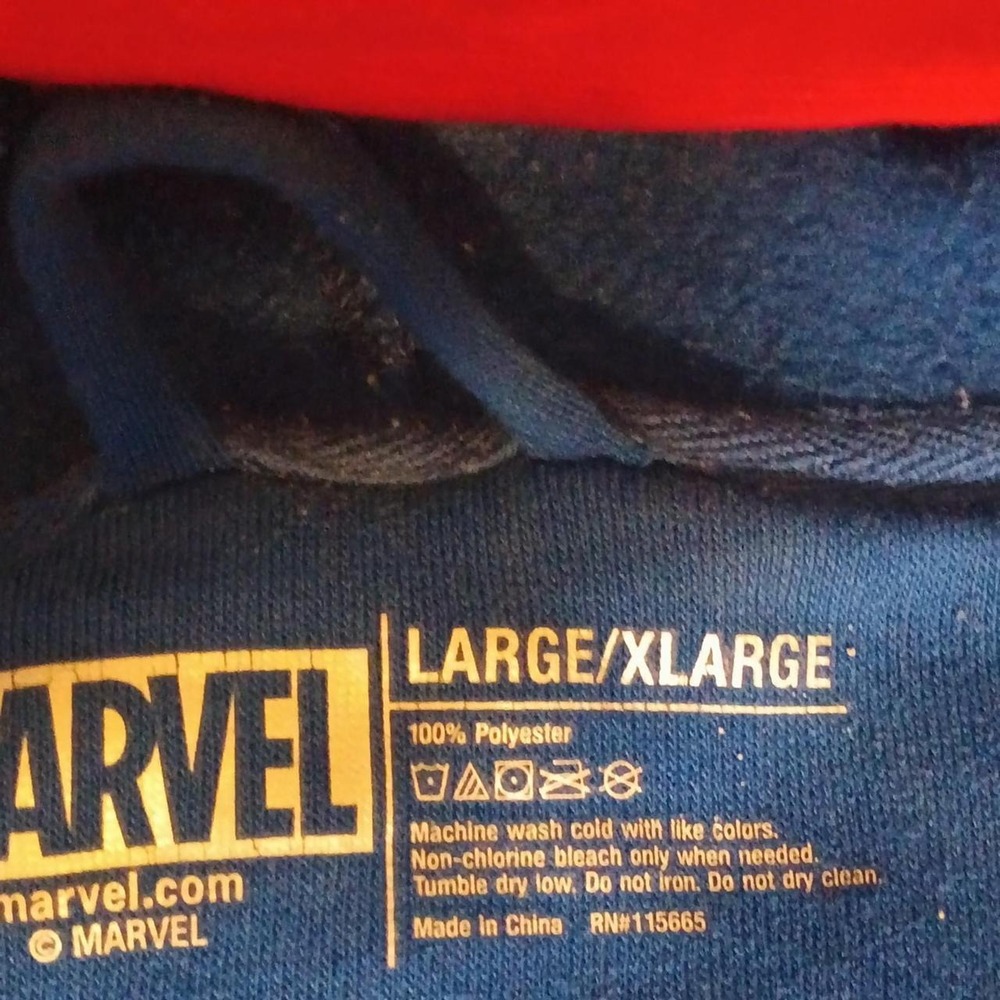 Captain America robe - Picture 5 of 8